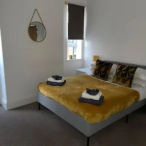 Centre Duplex Sleeps 4 #h9 Apartment