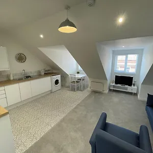 #4 - At 12 Story St Apartment